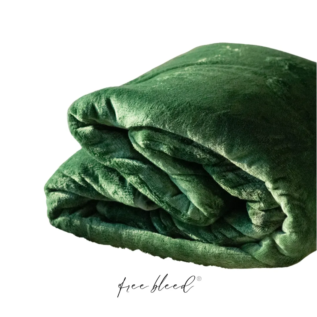 Free Bleed® Blanket – Emerald, photo 2 of 4